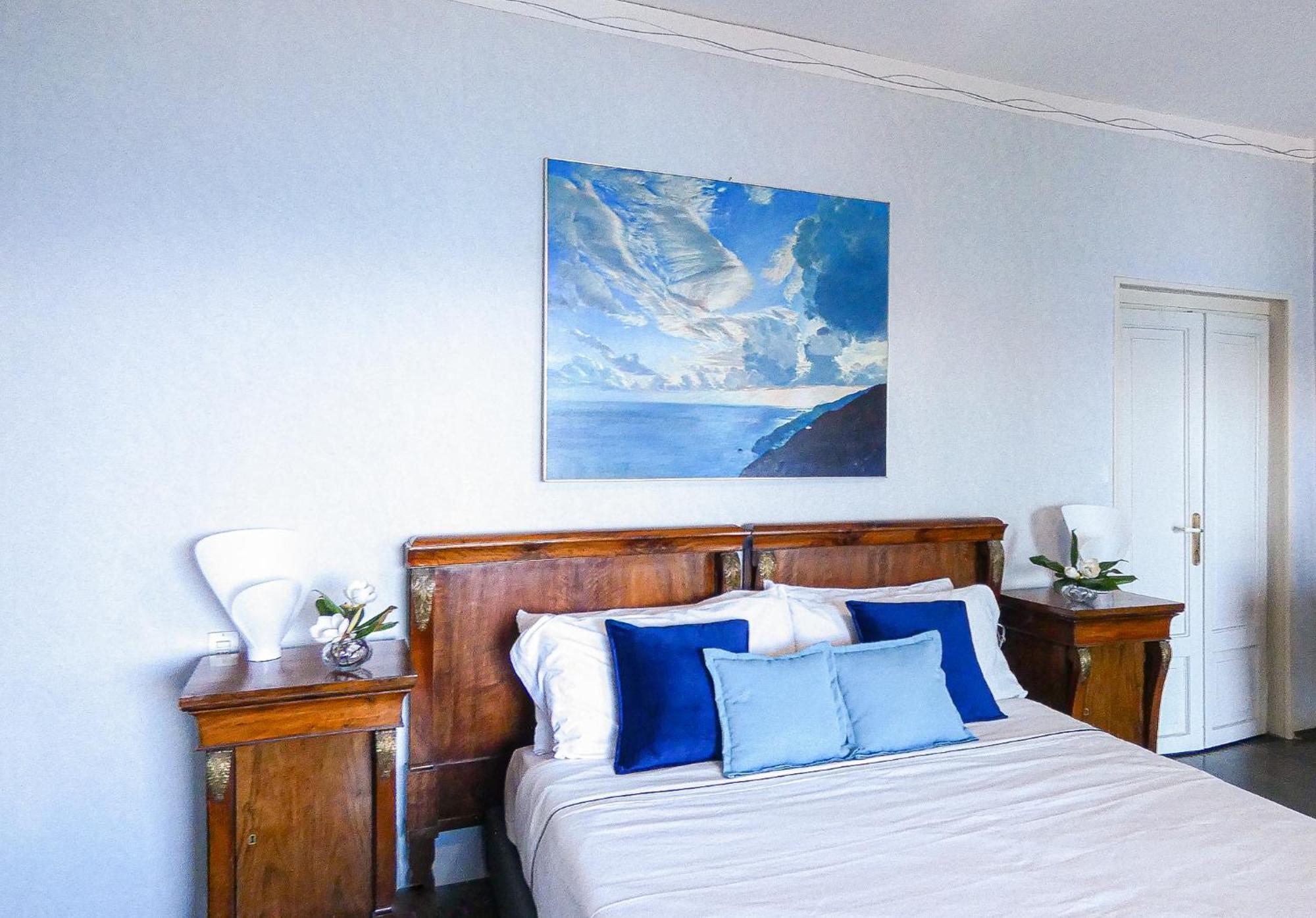 Luxury Lakeside Apartment Right On The Water Saló Exterior foto